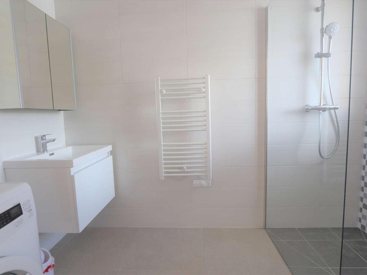 Duplex Lumineux A Benodet: Plage Et Thalasso A Pied, Terrasse, Parking Et Abri Velo Inclus - Fr-1-481-117 Buitenkant foto