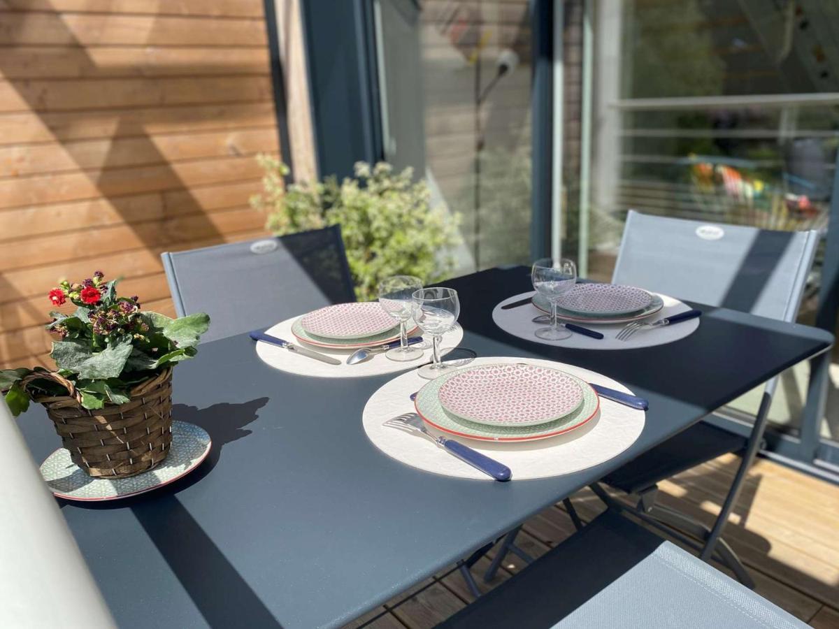 Duplex Lumineux A Benodet: Plage Et Thalasso A Pied, Terrasse, Parking Et Abri Velo Inclus - Fr-1-481-117 Buitenkant foto